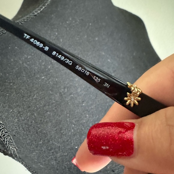 Tiffany & Co. tortoise 🐢 Sunglasses - Picture 5 of 10